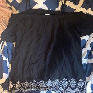 OLD NAVY women’s size medium cold shoulder shirt